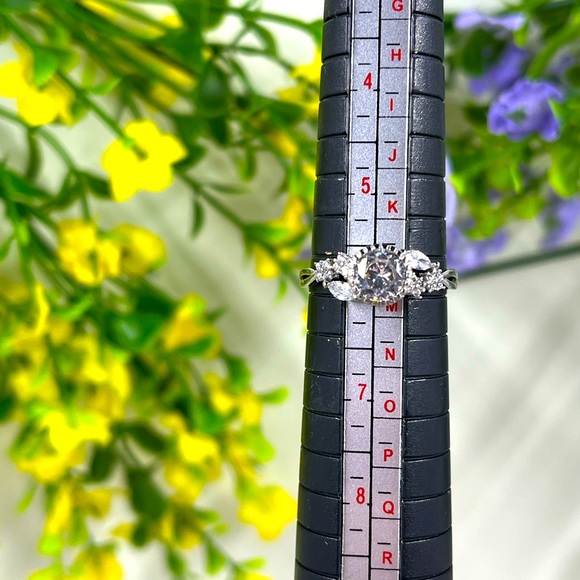 925 Sterling Silver Crystal Art Deco Style Ring Size 6 - Picture 8 of 8